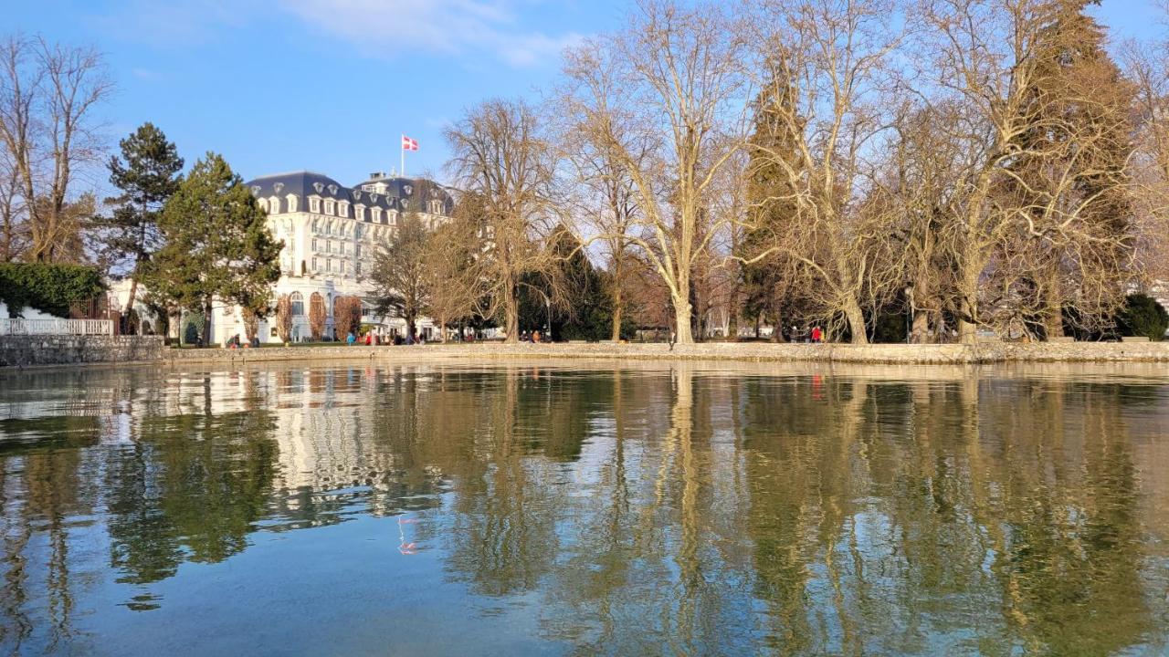 Annecy Lake Central المظهر الخارجي الصورة